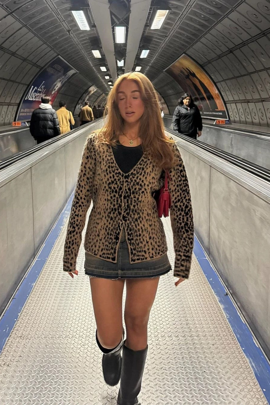 Leopard Print V Neck Knit Blouse