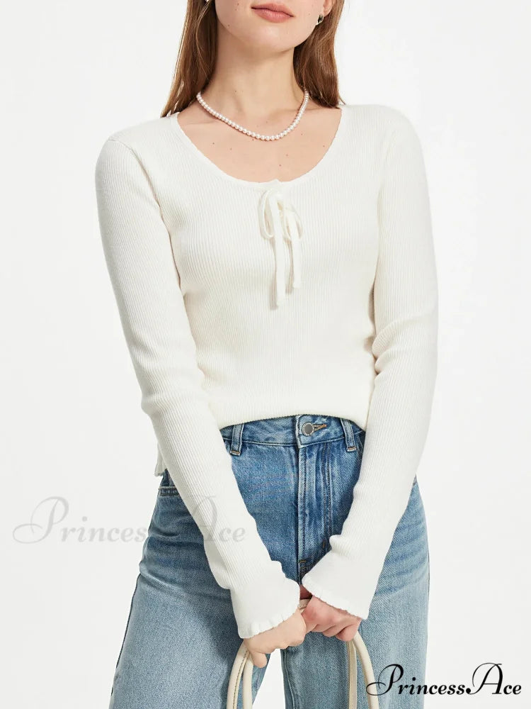 3.9% Wool  U - Neck Lace - Up  Slim Pullover