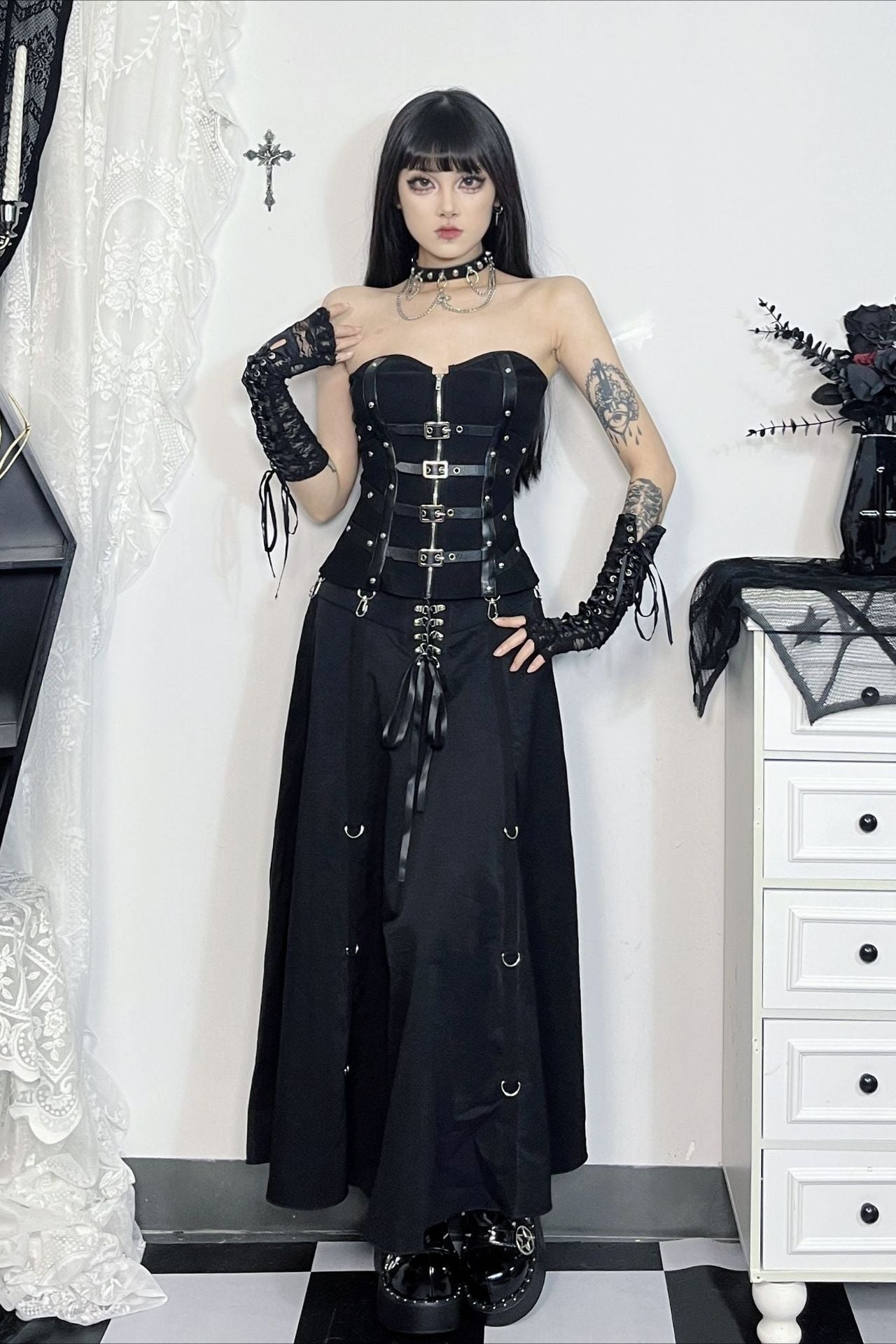 Dark Slim Fit Convertible Skirt