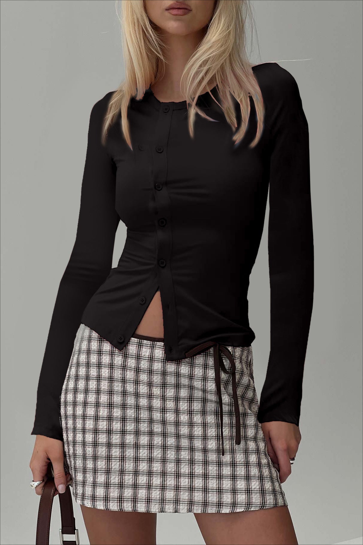 Buttoned Fitted Crew Neck Knit Sweater