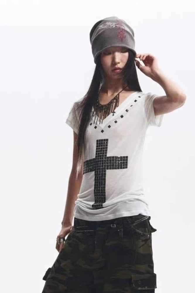 Loose V-Neck Cross Foil T-Shirt