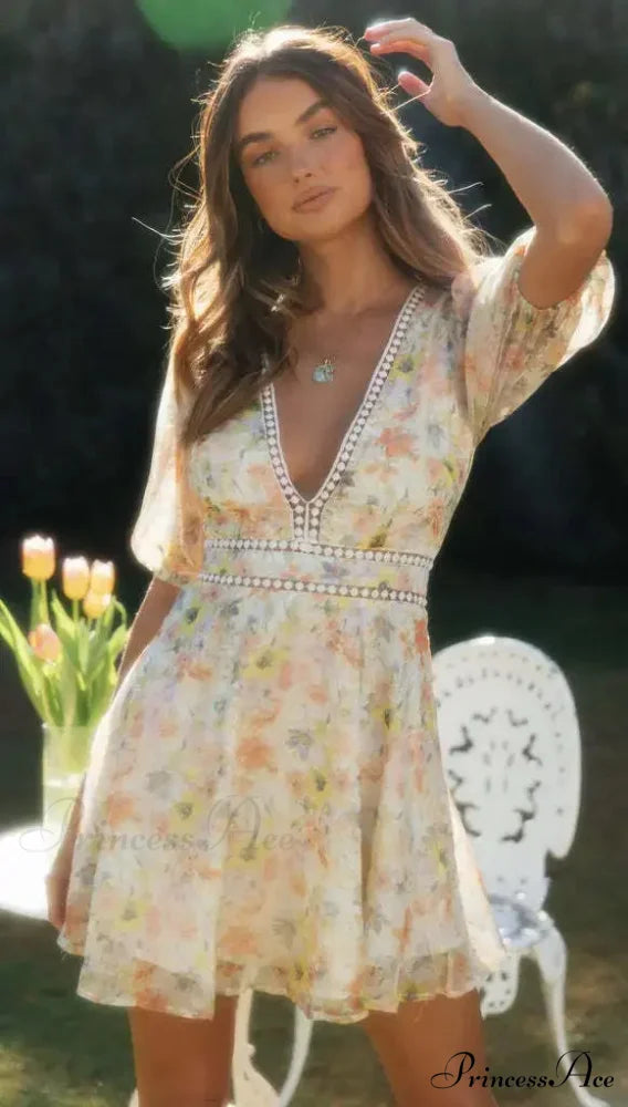 Antique Flower Pattern Long Sleeve Cutout Seductive V-neck Mini Boho Dress