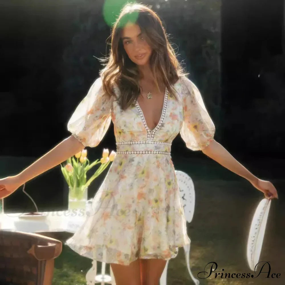 Antique Flower Pattern Long Sleeve Cutout Seductive V-neck Mini Boho Dress