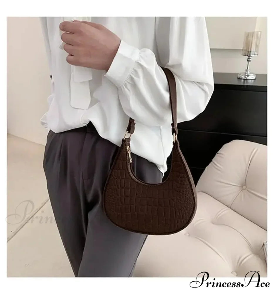 Antique Korean Sturdy Dumpling Underarm Bag