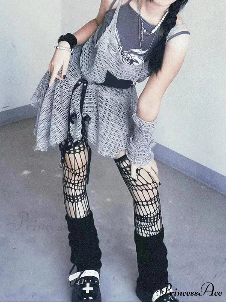 Arm Gloves Cold Shoulder Modern Star Black Crop Top