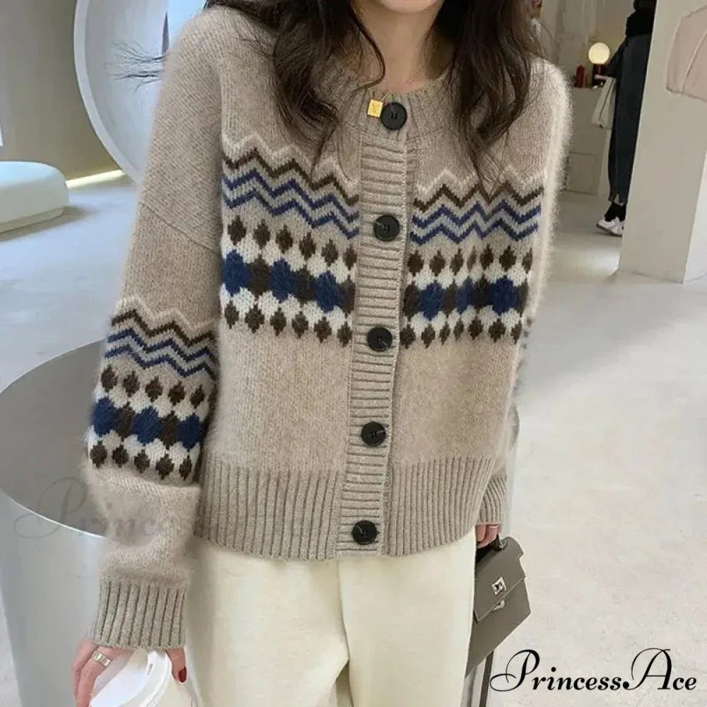 Baggy round-neck Professional Woman Cardigan