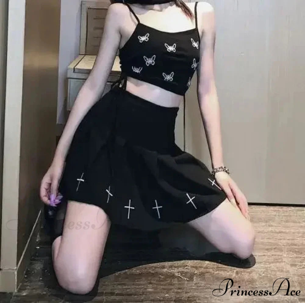 Black High Waist Pleated Vintage Gothic Streetwear Cross Print Skirt