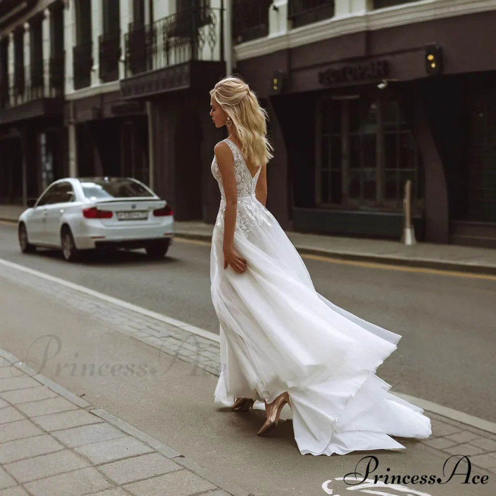 Bowless Ribbon Satin Marriage Gown