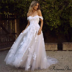 Brief Retro Sleeveless Bridal Gown
