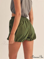 Bubble Pouch Cinch Short