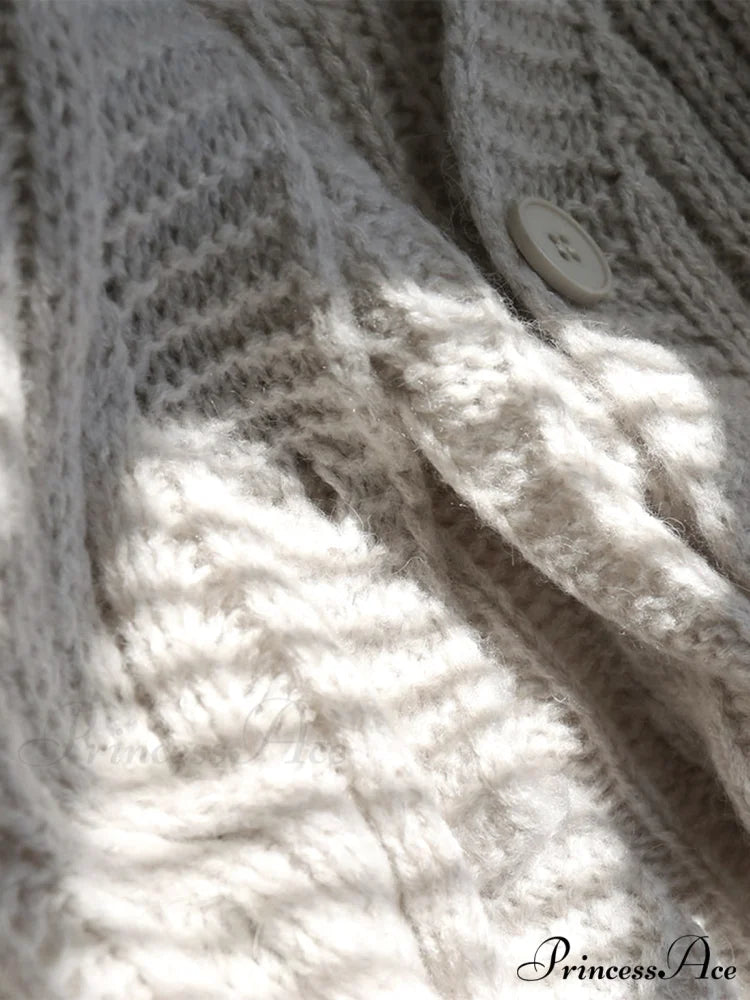 Cable Knit Graceful Crop Cardigan