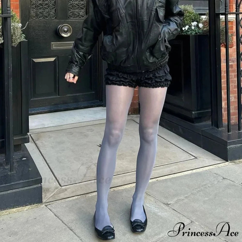 Checkered Frill Tiered Low-Cut Short