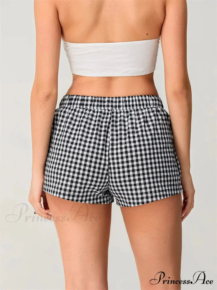 Checkered Stretchy Waist Relaxed Short