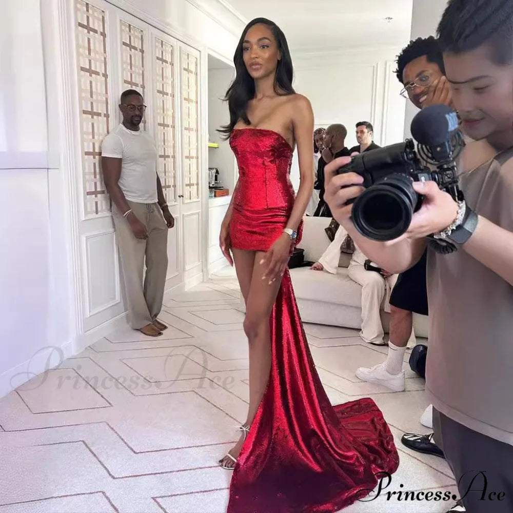 Chic Bandeau Sparkling Body-Hugging Bow-Back Prom Gown