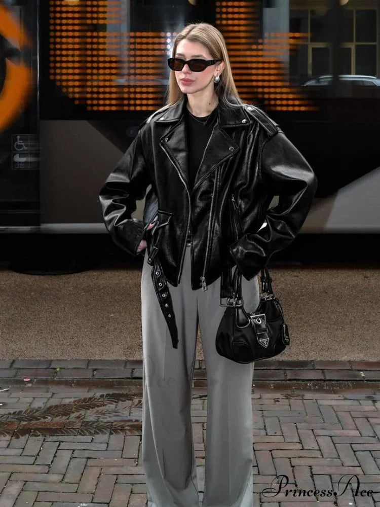 Chic Zipper Collar Leather Fashion Long Sleeved Pocket Black Autumn Stylish Coat