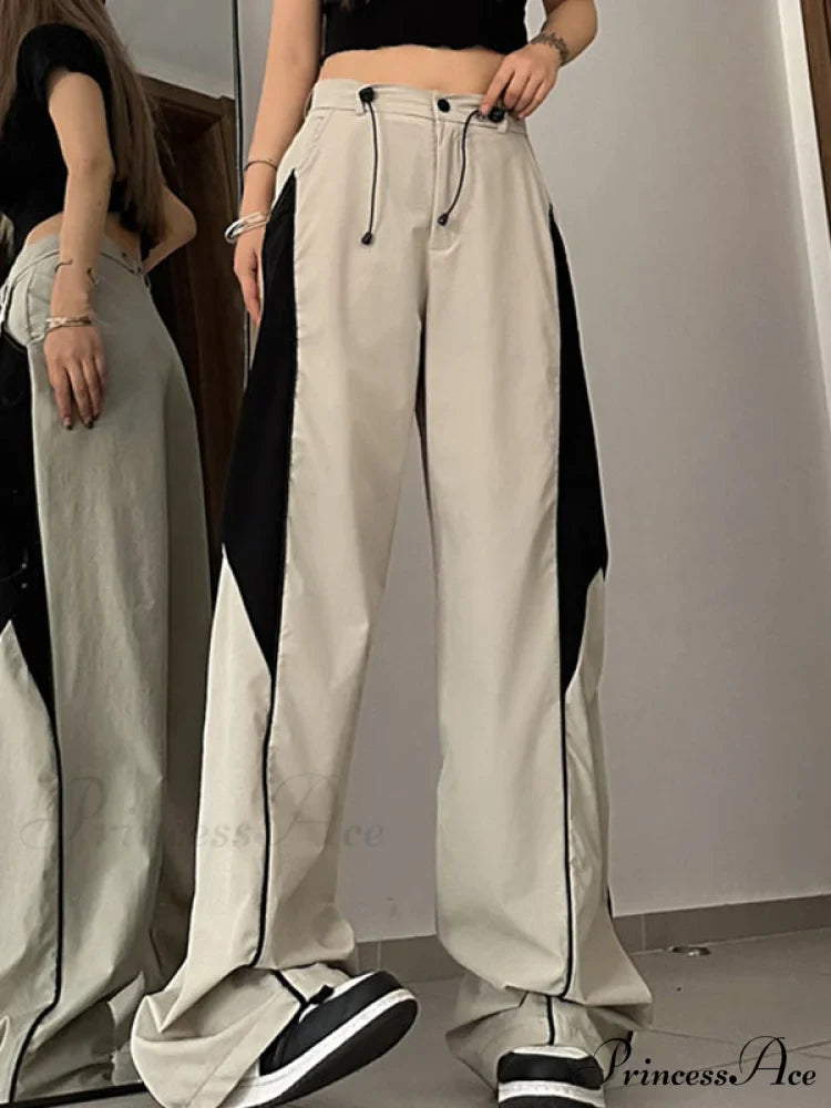 Contrasting Short Graceful Sleeve Crop Top