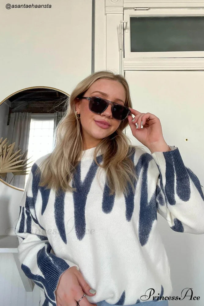 Crew Neck Jumper with Pattern