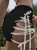 Criss-Cross Fasten-Up Empty Brief