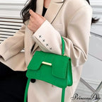 Crocodile Design Petite Square Retro Faux Leather Crossbody Purse