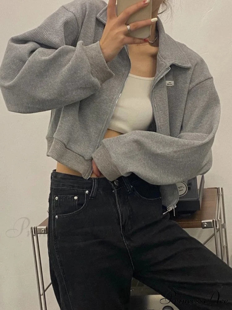 Cropped White Graceful Zip-Up Hoodie