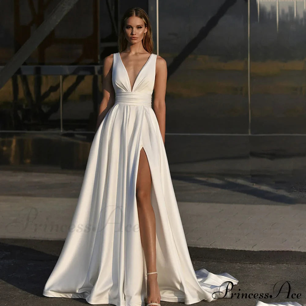 Cross-Neck Sleeveless Marriage Gown