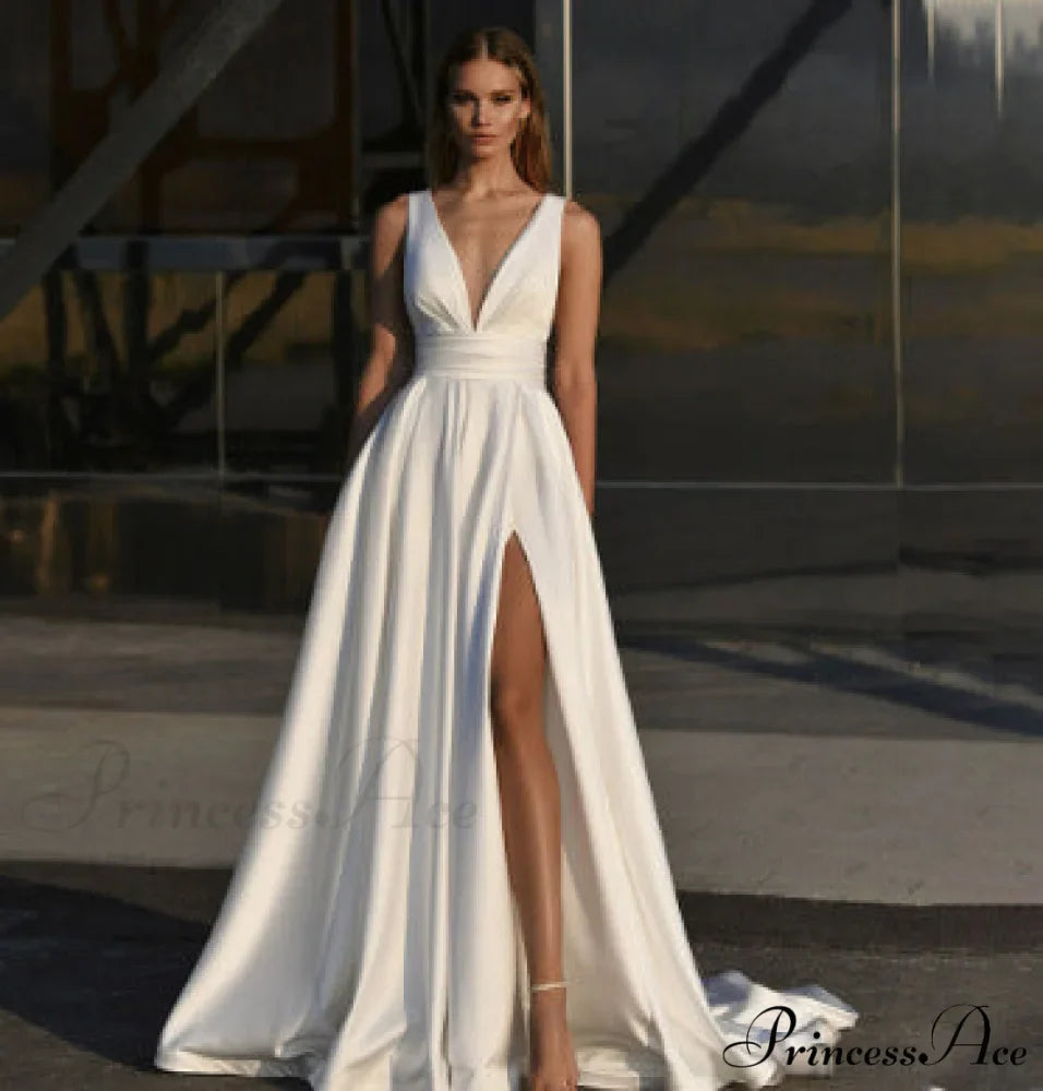 Cross-Neck Sleeveless Marriage Gown