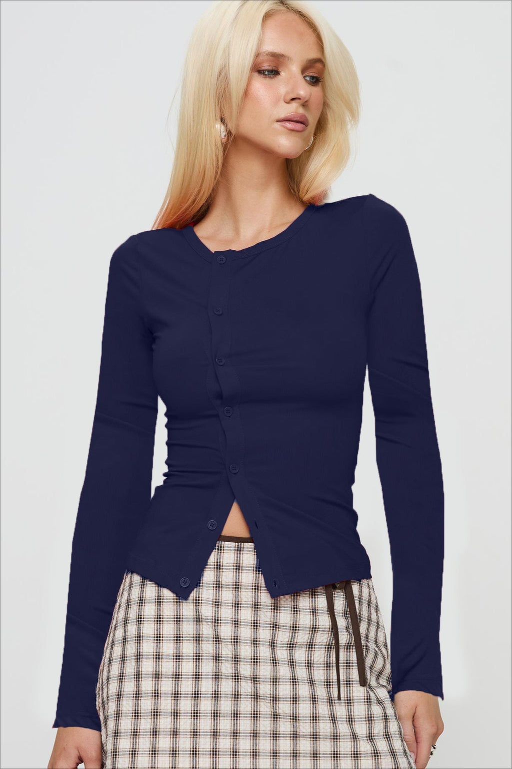 Buttoned Fitted Crew Neck Knit Sweater