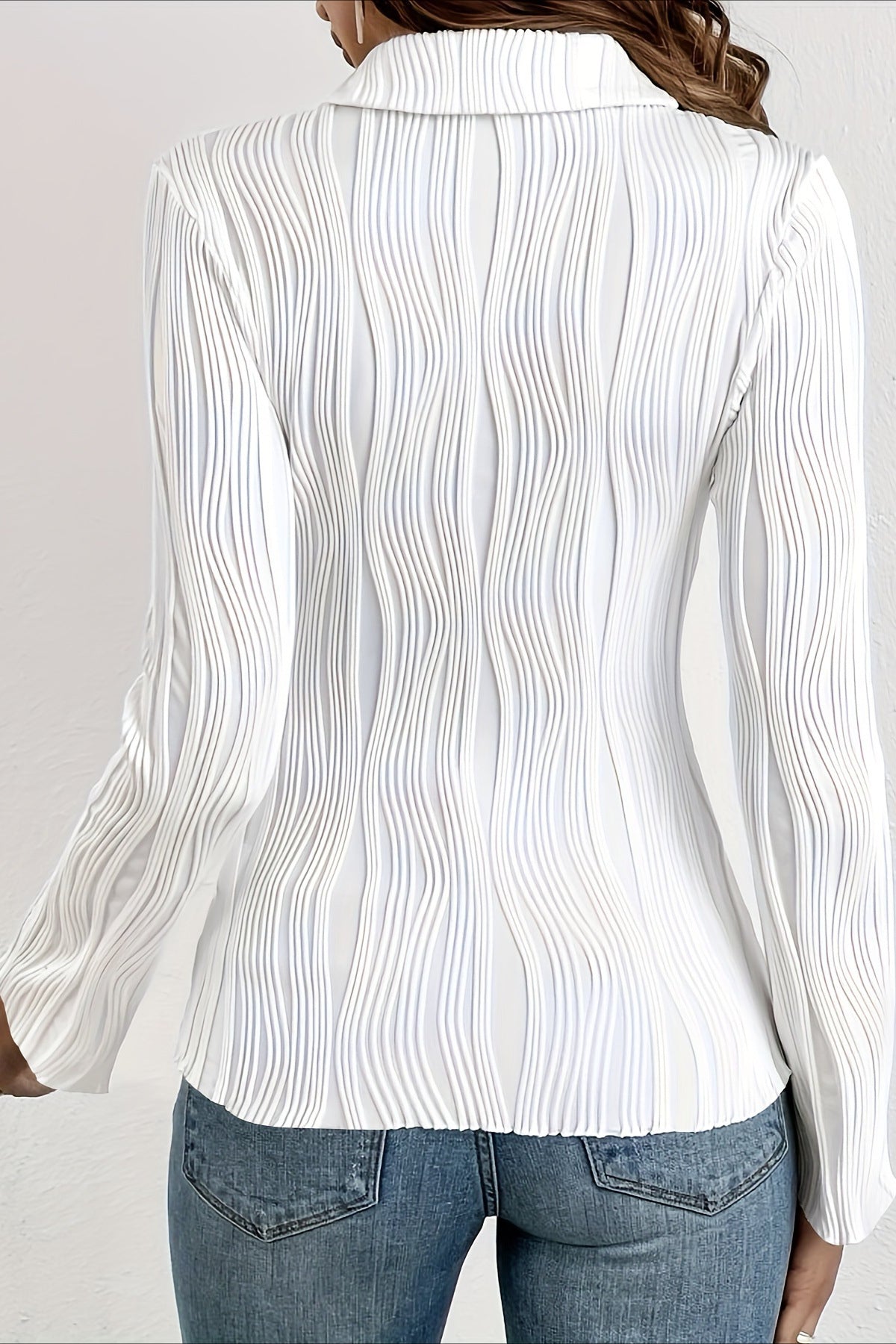 Solid Color Fitted Textured Blouse