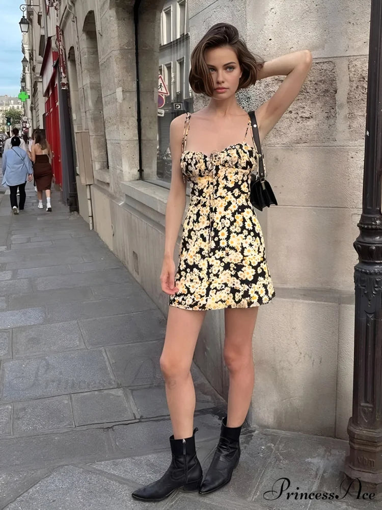Daisy Printed Graceful Floral Short Dress