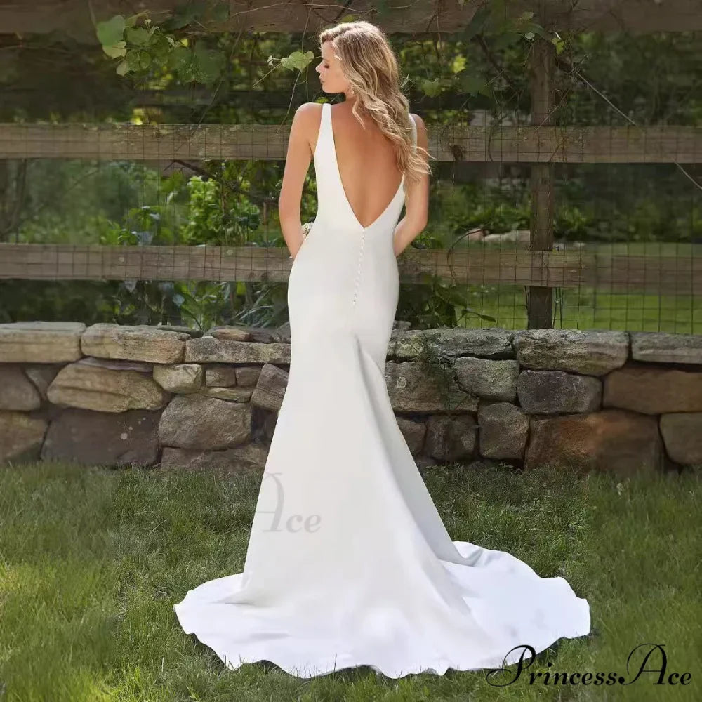 Deep-Neck Silk Mermaid Bridal Wedding Gown