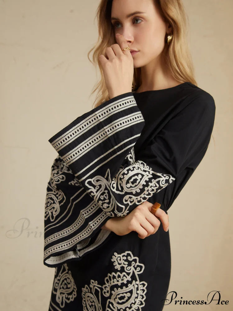 Delicate Embroidery Bell Trendy Sleeve Short Dress