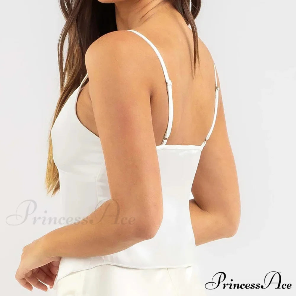 Divided Hem Gathered V-Neck Crop Top