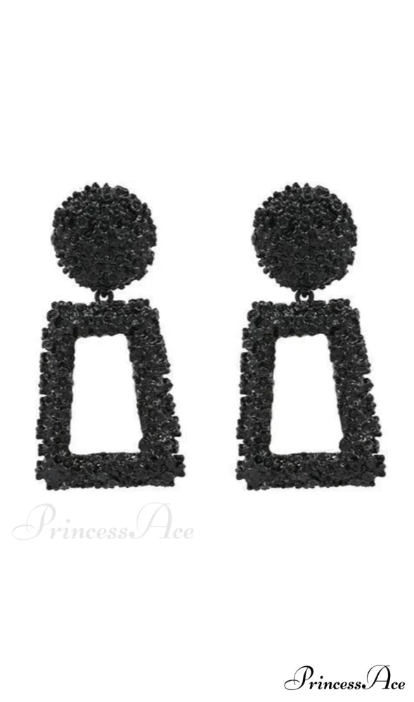 DOOR KNOCKER TEXTURED EARRINGS