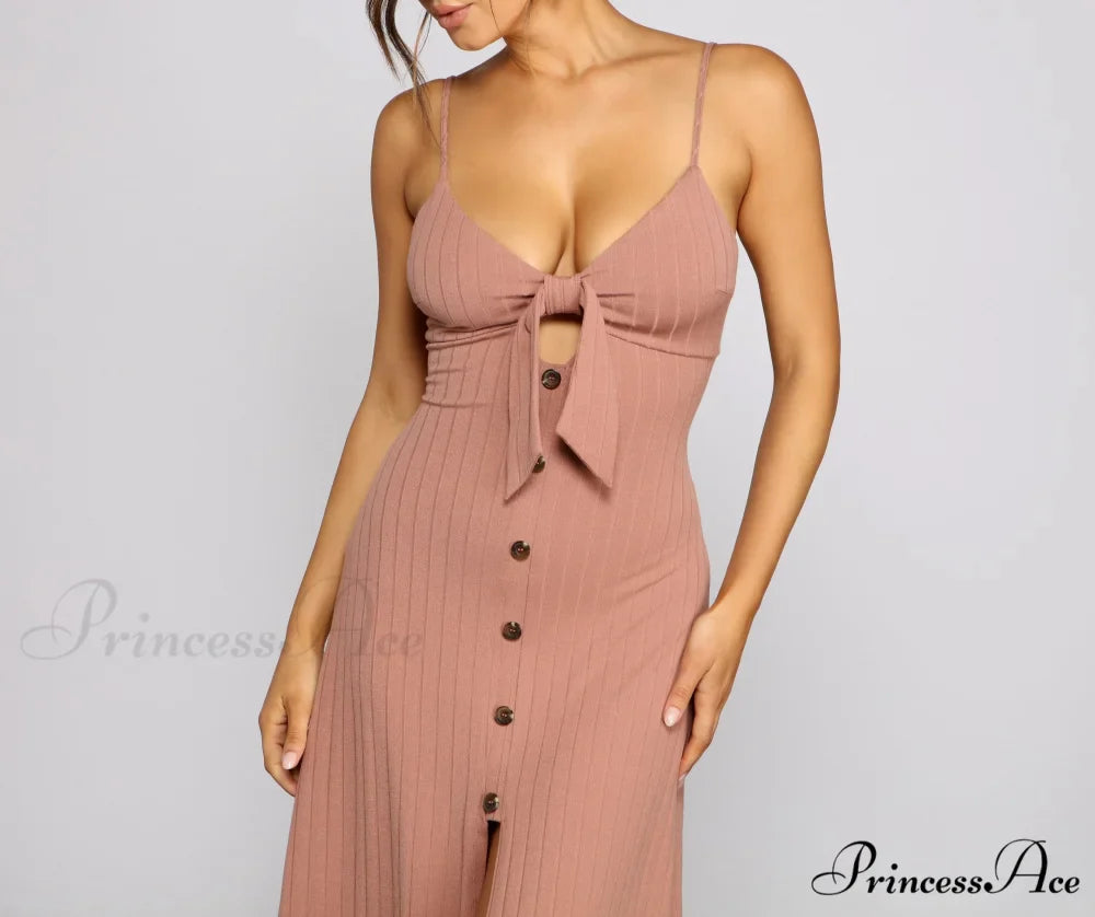 Effortless Style Stylish Tie-Front Maxi Dress