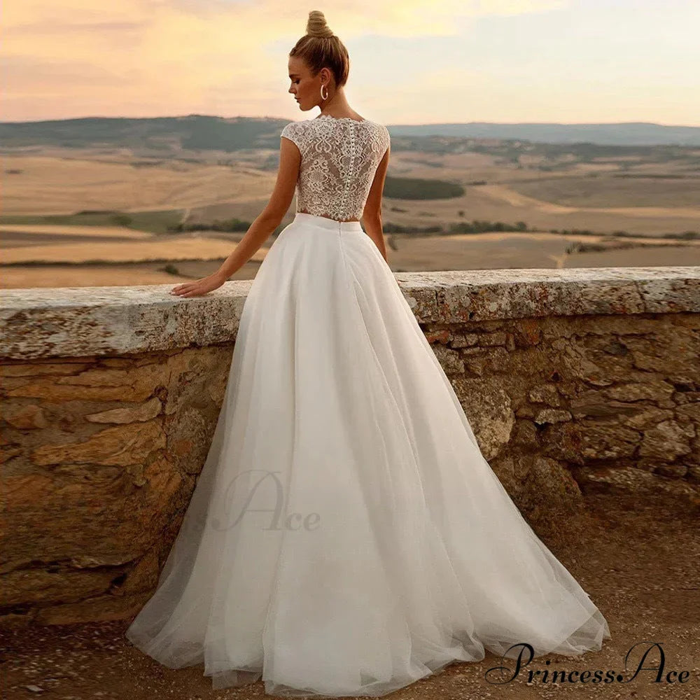 Elegant Extended Train Royal Wedding Gown