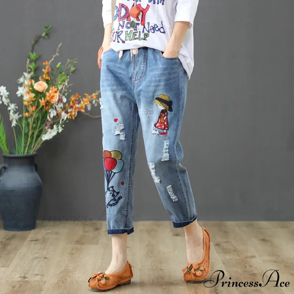 Embroidery Ripped Korean Capris Pants