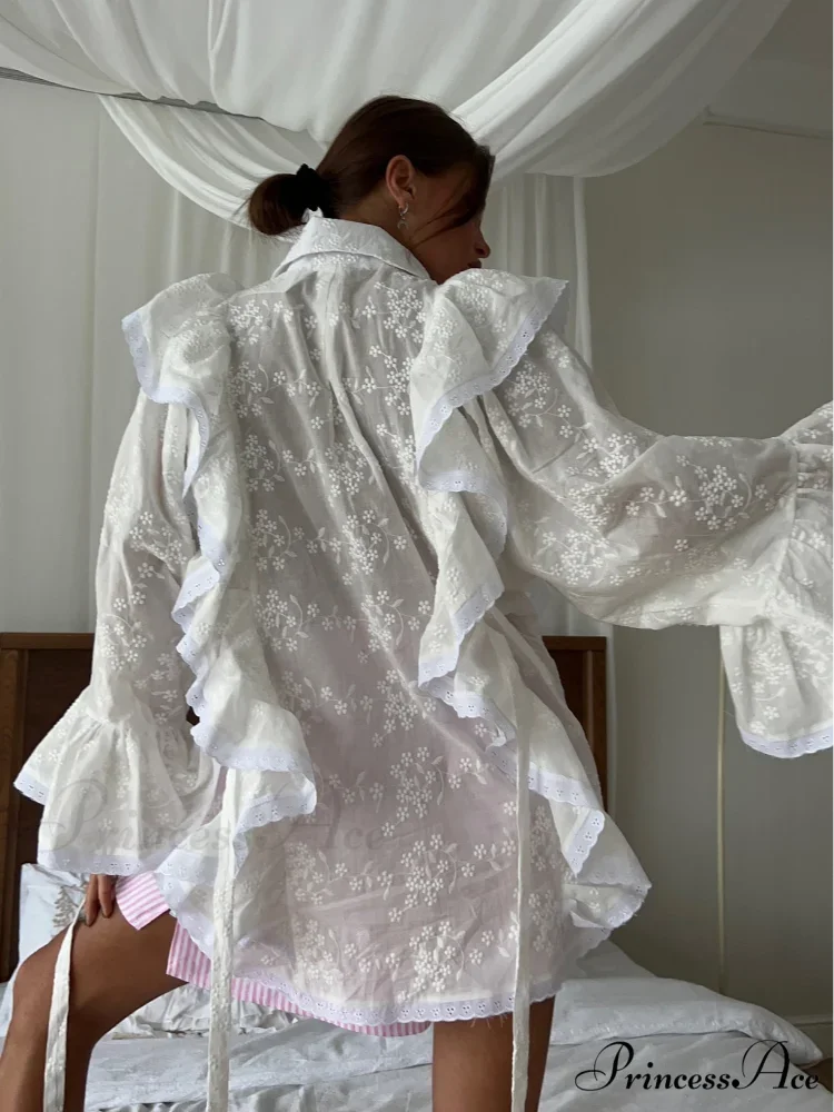 Empty Out Lotus Leaf Border White Blouse