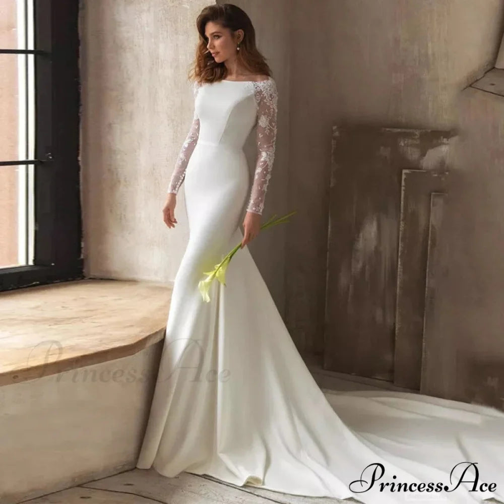 Extended Sleeve U-Shaped Mermaid Wedding Gown