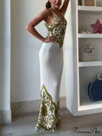 Extraordinary Elegance Symmetrical Unique Graceful Print Stretch Fishtail Maxi Dress