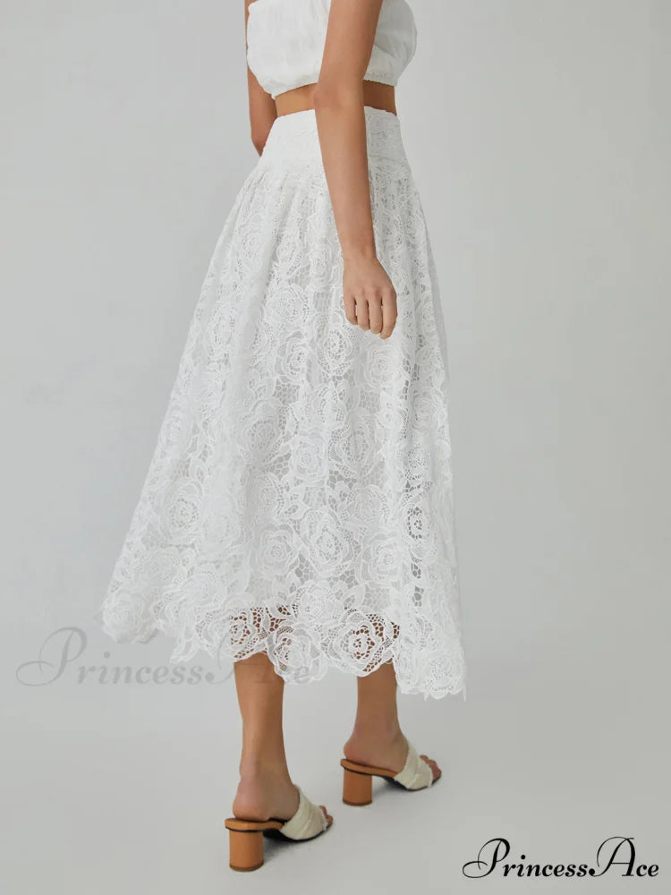 Eyelet Rosebud Graceful Pattern Maxi Skirt