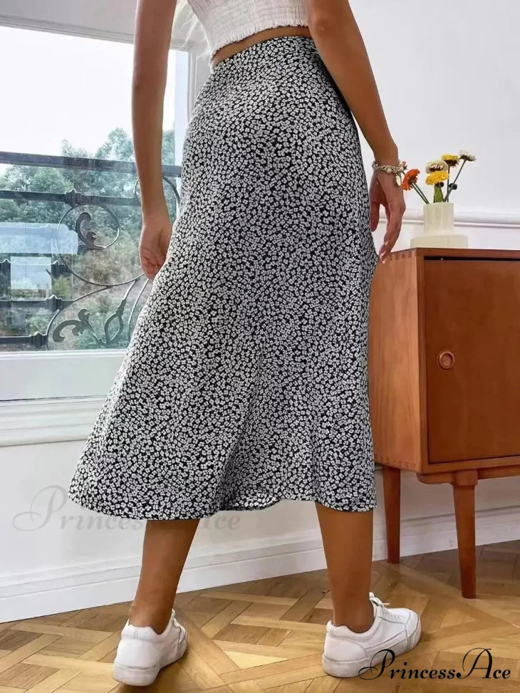 Fall European American Flowered Half Skirt A-line Wrap Hip Long