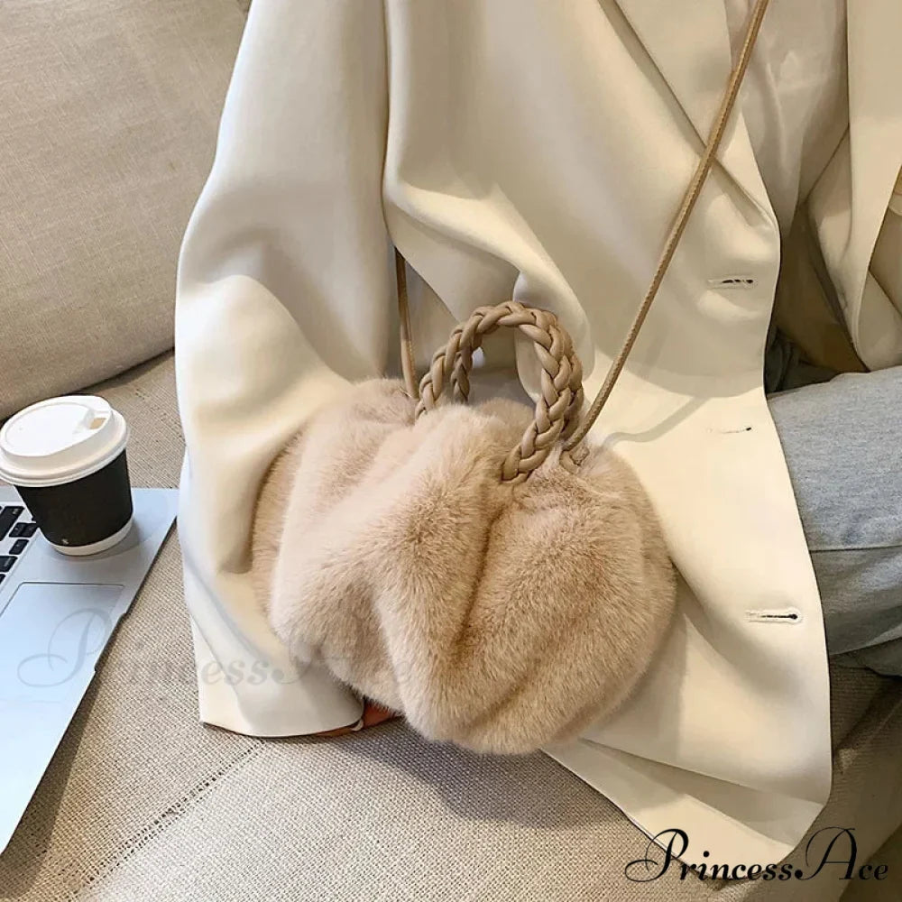 Fall Winter Artificial Fur Folded Stylish Crossbody Shoulder PurseModified Title: Fall Winter Artificial Fur Folded Stylish Crossbody Shoulder Purse