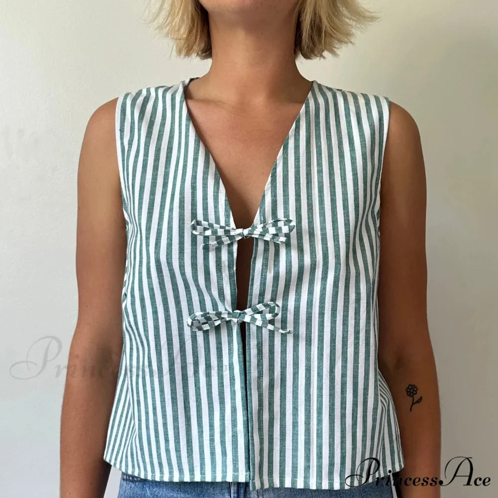 Fasten-Front Lace Camis Crop Top