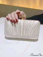 Folded Nighttime Clutch Feast Chain Bag