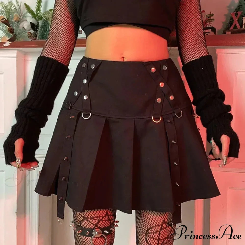 Gothic Diablo Harajuku Personality Spice Rivet Metal Buckle Streamer Low Waist A Version Short Pleated Skirt