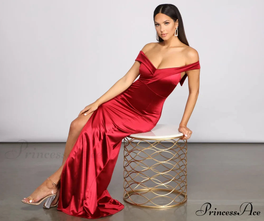 Grecia Formal High Charming Slit Satin Dress
