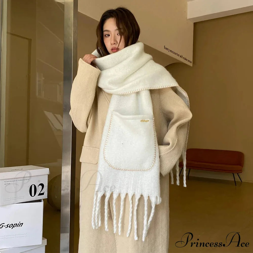 High-end Cashmere Monochrome Pocket Scarf