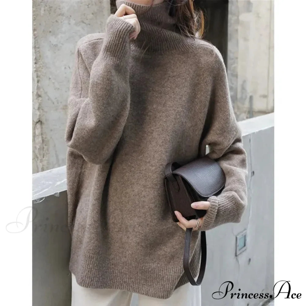 High-necked  Wool  Enlarged Jumper