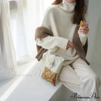 High-necked  Wool  Enlarged Jumper