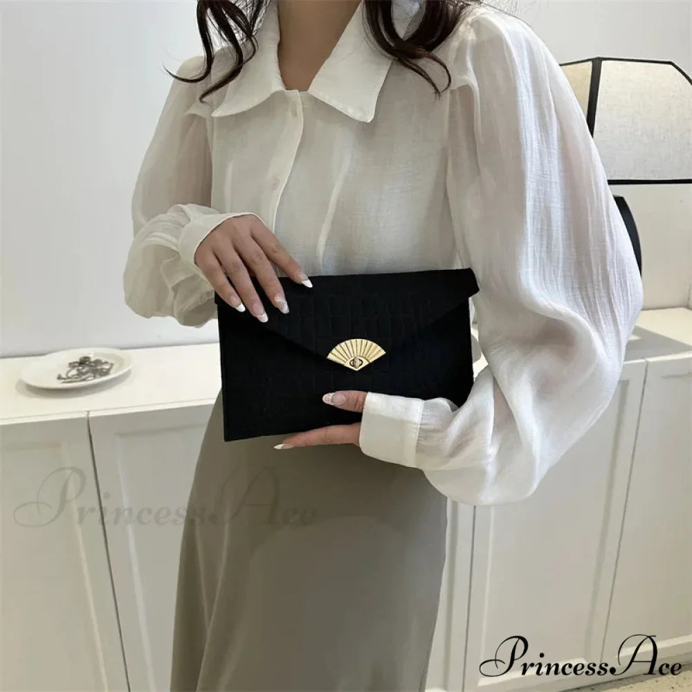 Informal Basic Felt Envelope Clutch Wristlet